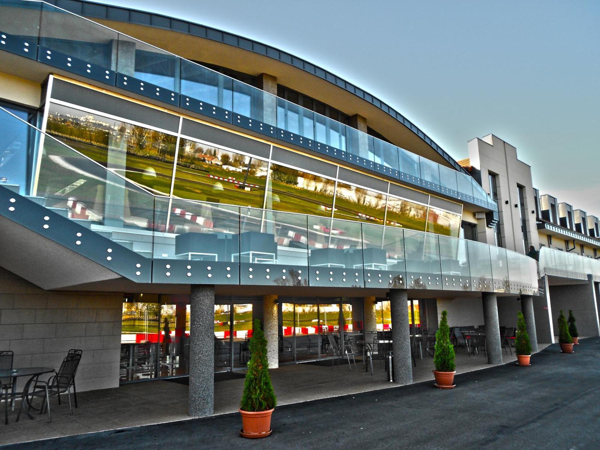Gokart Hotel Κεσκεμέτ Εξωτερικό φωτογραφία