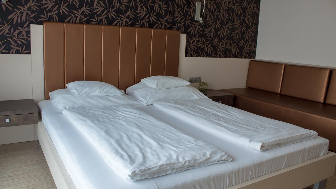 Gokart Hotel Κεσκεμέτ Εξωτερικό φωτογραφία