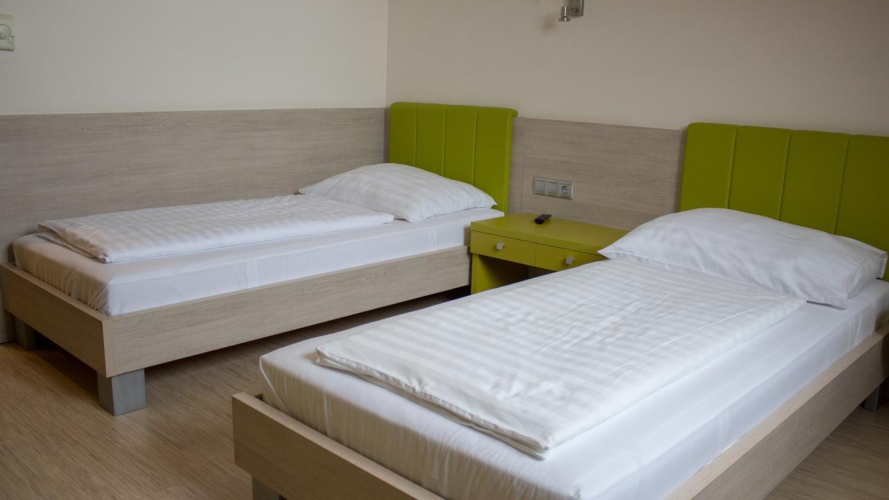 Gokart Hotel Κεσκεμέτ Εξωτερικό φωτογραφία