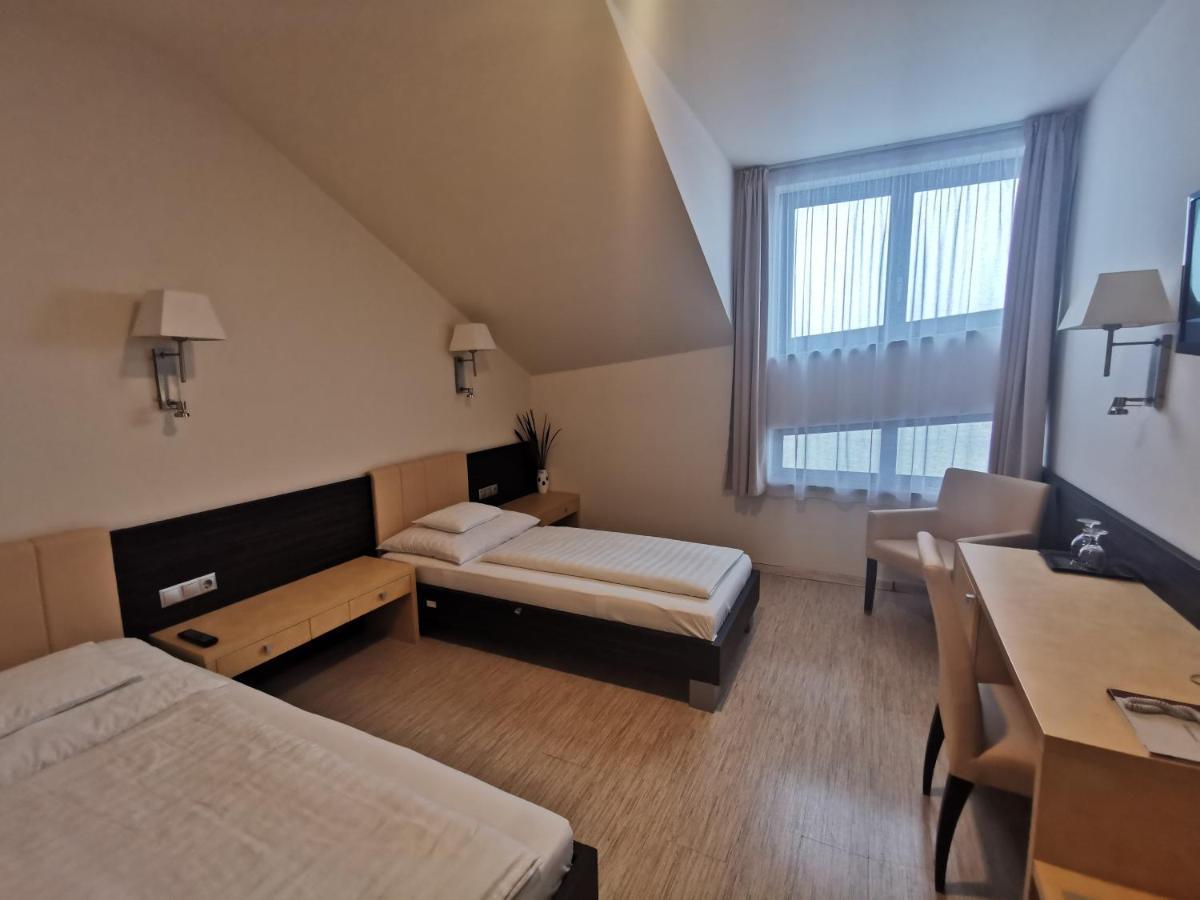 Gokart Hotel Κεσκεμέτ Εξωτερικό φωτογραφία
